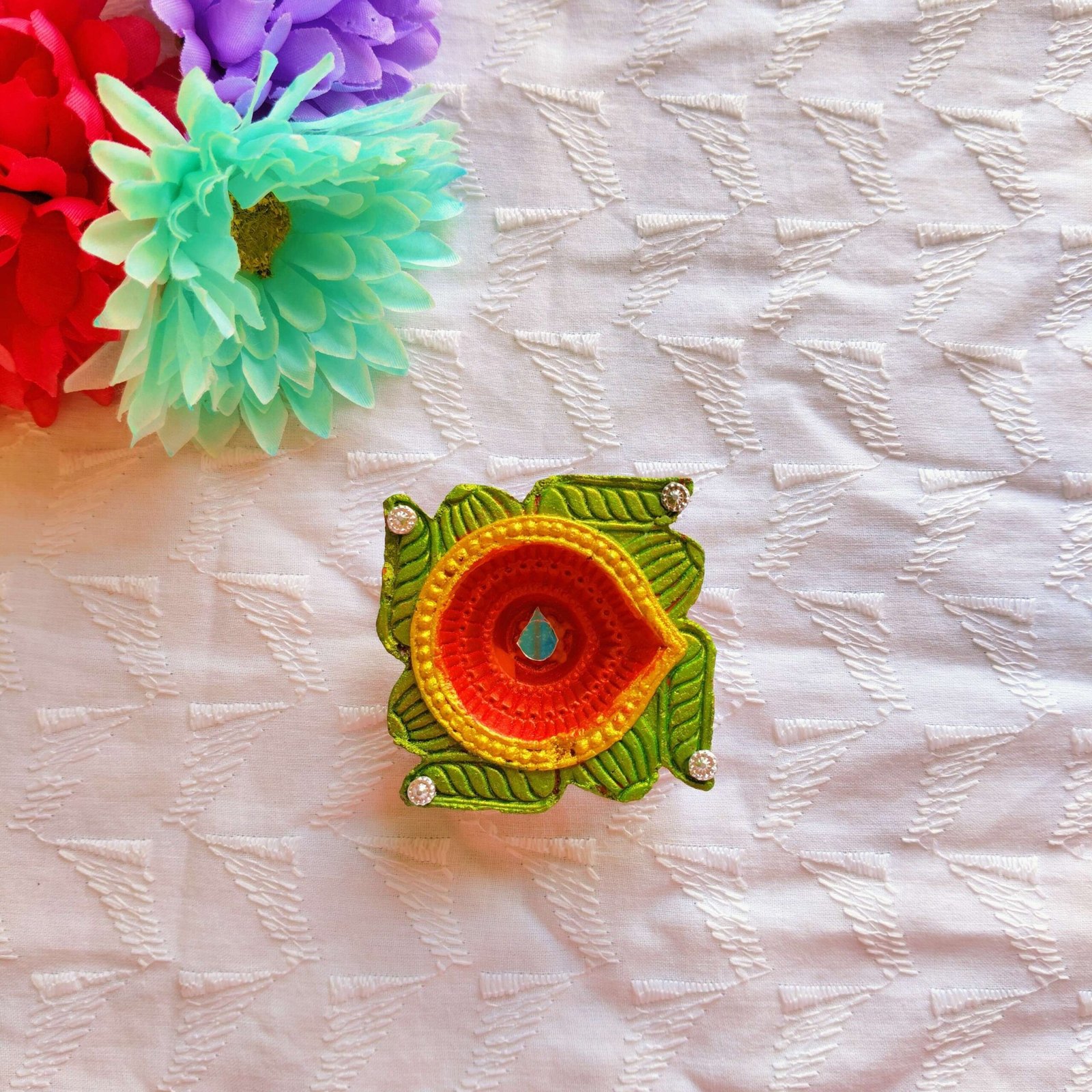 Handmade Diwali Gift Box for Loved Ones, 6-in-1 Indian Festive Gift Set, Hand-Painted Diya, Folk Art Cards & Shubh Labh Magnet - Image 8